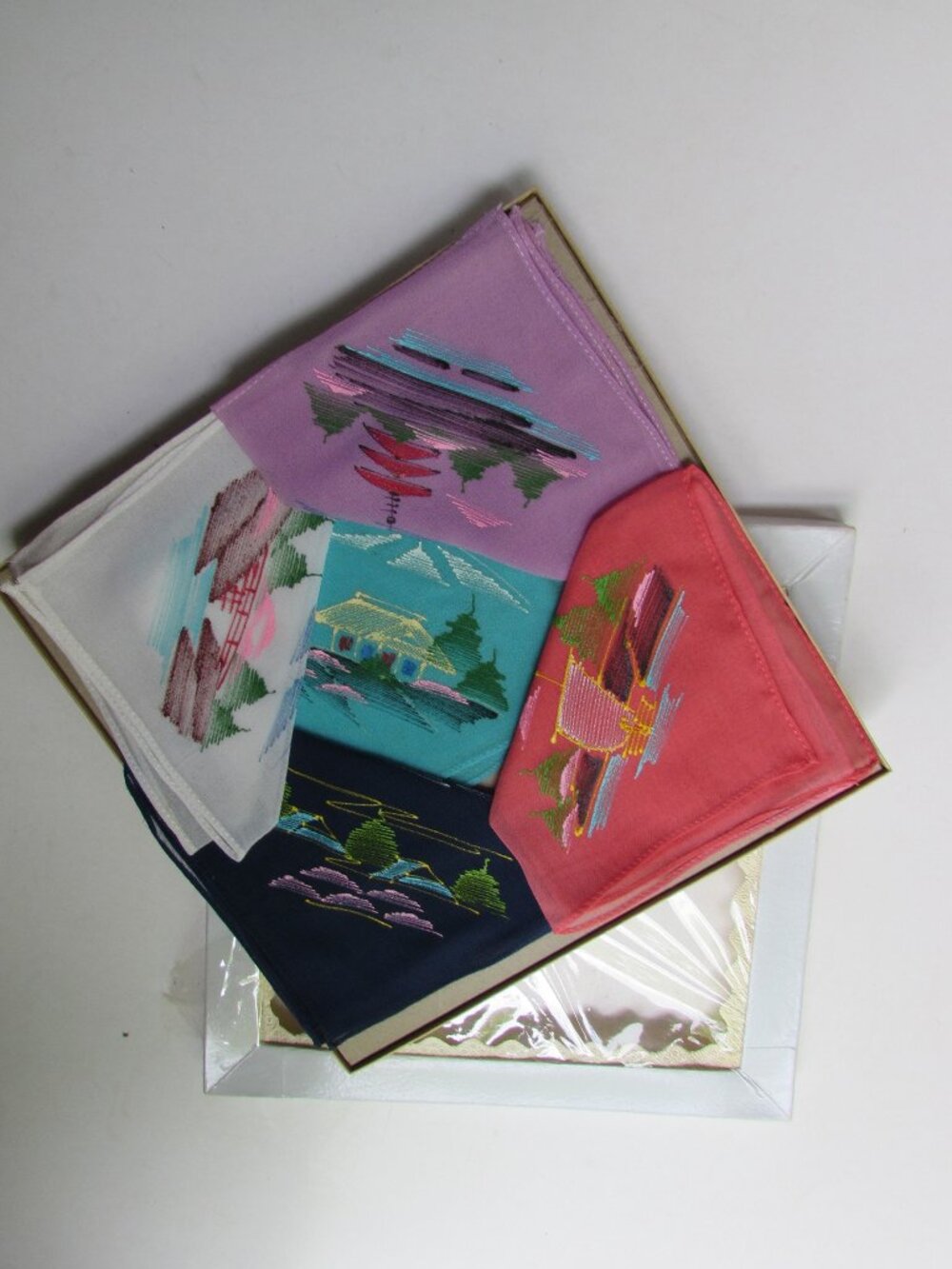 Vintage Boxed Set Handkerchiefs Asian Theme